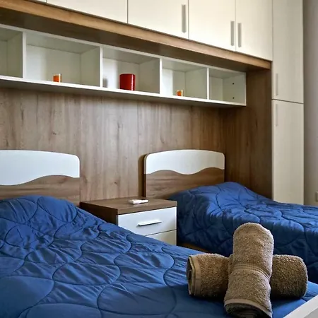 Penthouse Coral 公寓 *